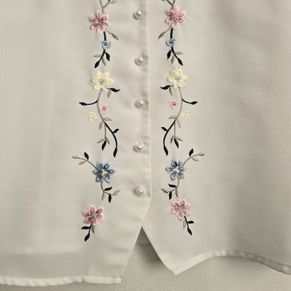 Yves St. Clair Vintage White Blouse Embroidered Floral Size 10 #231 - Picture 3 of 5
